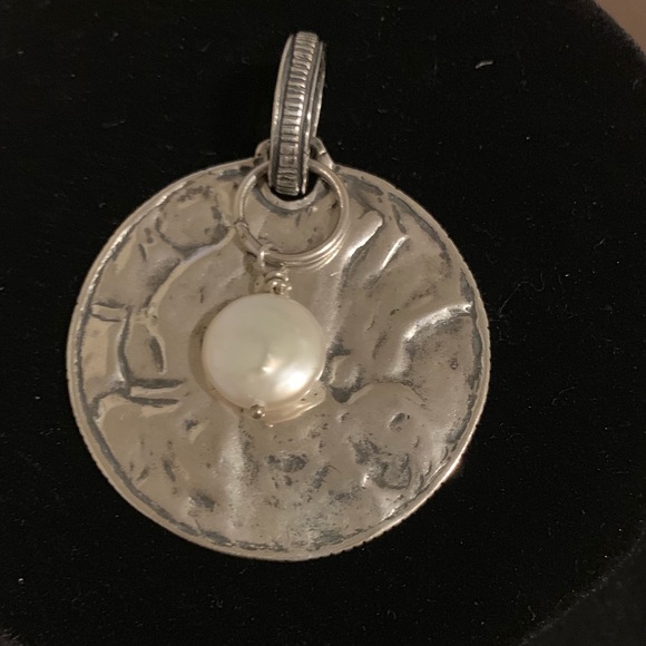 Silpada .925 sterling silver pendant. Vintage Style, Hard To Find! - Picture 2 of 6